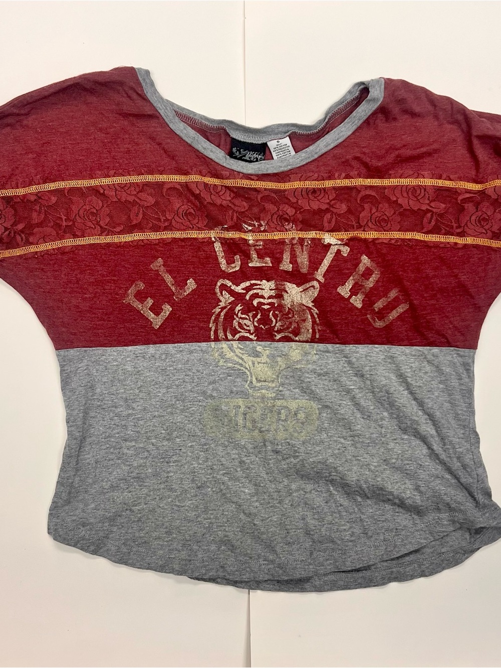Daytrip Red & Gray Two-Tone Tiger Graphic Crop Top